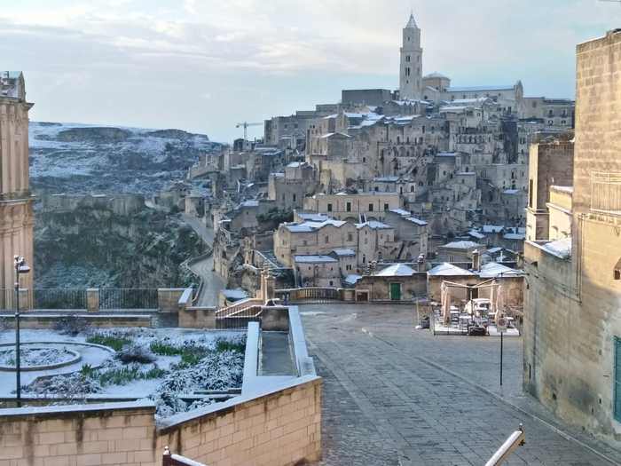 Neve in Basilicata, imbiancati i Sassi