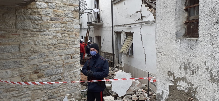 Crollo palazzine a Alberona, nel Foggiano. Morta un’anziana