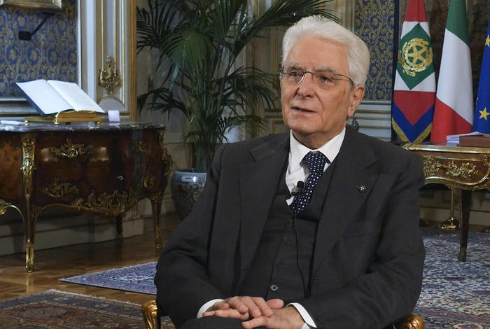 Presidente Mattarella agli italiani “sarà una Pasqua diversa per tutti”