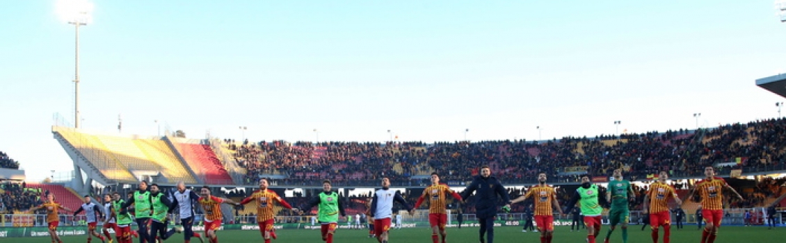 Calcio: Lecce-Spal 2-1, terza vittoria di fila per Liverani